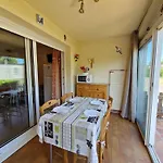 2 Pieces En Rez-de-chaussee Proche Avec Parking Prive Et Terrain De Petanque - Fr-1-387-109 Διαμέρισμα