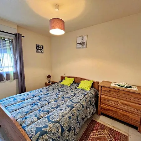 Apartment 2 Pieces En Rez-de-chaussee Proche Avec Parking Prive Et Terrain De Petanque - Fr-1-387-109 Marseillan (Herault)