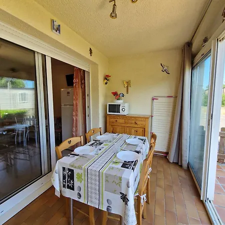 2 Pieces En Rez-de-chaussee Proche Avec Parking Prive Et Terrain De Petanque - Fr-1-387-109 Apartmán