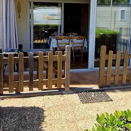 Apartmán 2 Pieces En Rez-de-chaussee Proche Avec Parking Prive Et Terrain De Petanque - Fr-1-387-109